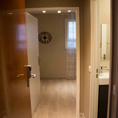 Di 20 M² In Con 1 Bagno Privato In Zona